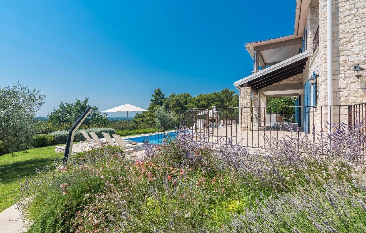 Villa Sterpazzi - Near Porec With Sea View, Private Jacuzzi, Sauna And Pool Višnjan エクステリア 写真