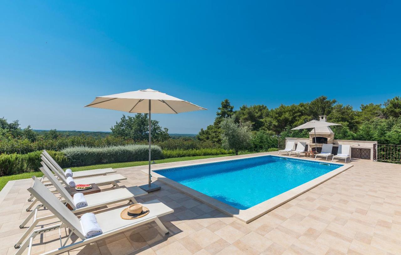 Villa Sterpazzi - Near Porec With Sea View, Private Jacuzzi, Sauna And Pool Višnjan エクステリア 写真