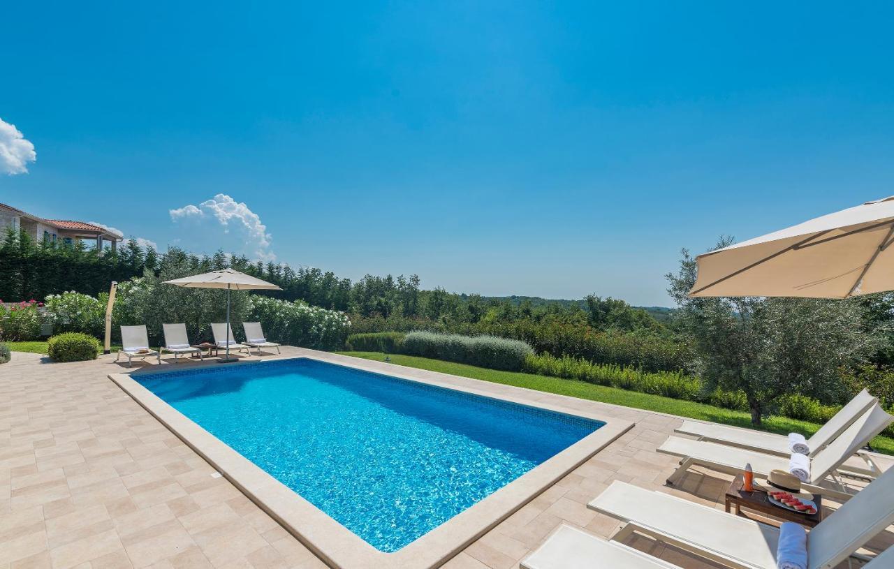 Villa Sterpazzi - Near Porec With Sea View, Private Jacuzzi, Sauna And Pool Višnjan エクステリア 写真