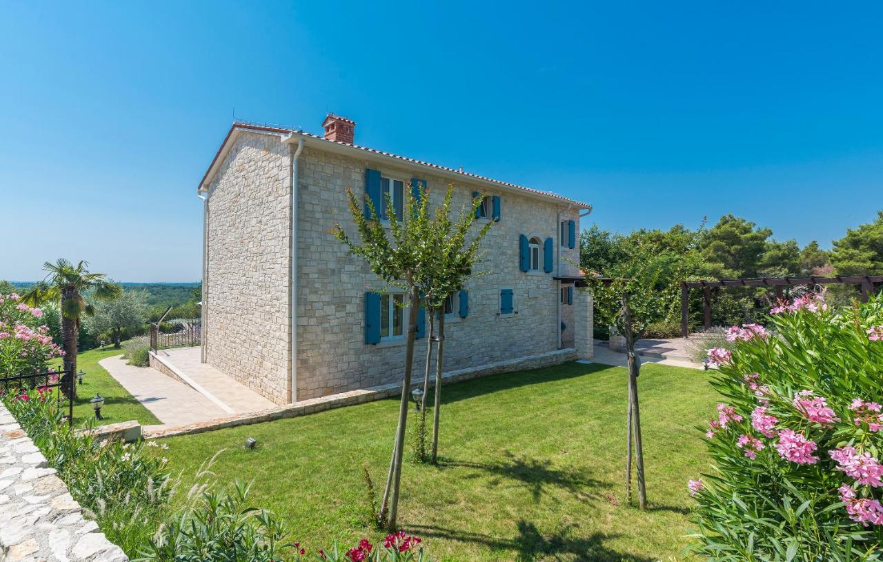 Villa Sterpazzi - Near Porec With Sea View, Private Jacuzzi, Sauna And Pool Višnjan エクステリア 写真