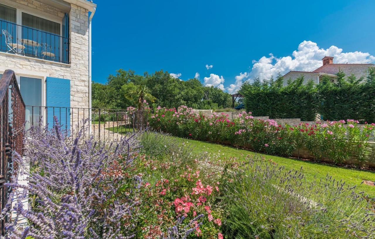 Villa Sterpazzi - Near Porec With Sea View, Private Jacuzzi, Sauna And Pool Višnjan エクステリア 写真