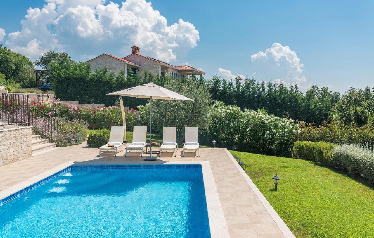 Villa Sterpazzi - Near Porec With Sea View, Private Jacuzzi, Sauna And Pool Višnjan エクステリア 写真