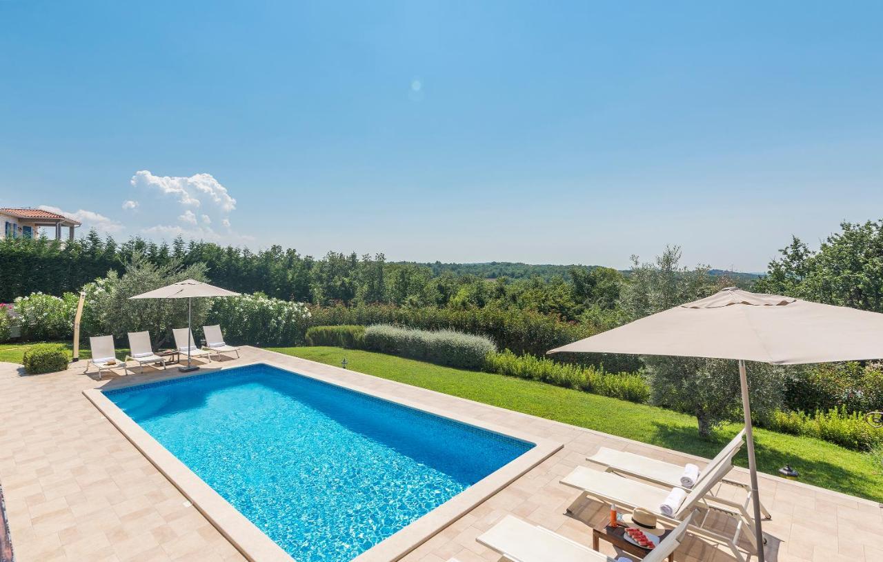 Villa Sterpazzi - Near Porec With Sea View, Private Jacuzzi, Sauna And Pool Višnjan エクステリア 写真