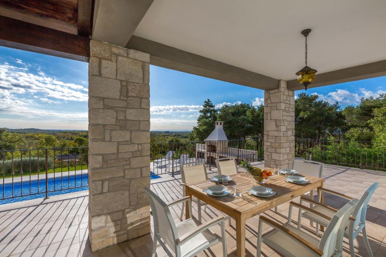 Villa Sterpazzi - Near Porec With Sea View, Private Jacuzzi, Sauna And Pool Višnjan エクステリア 写真