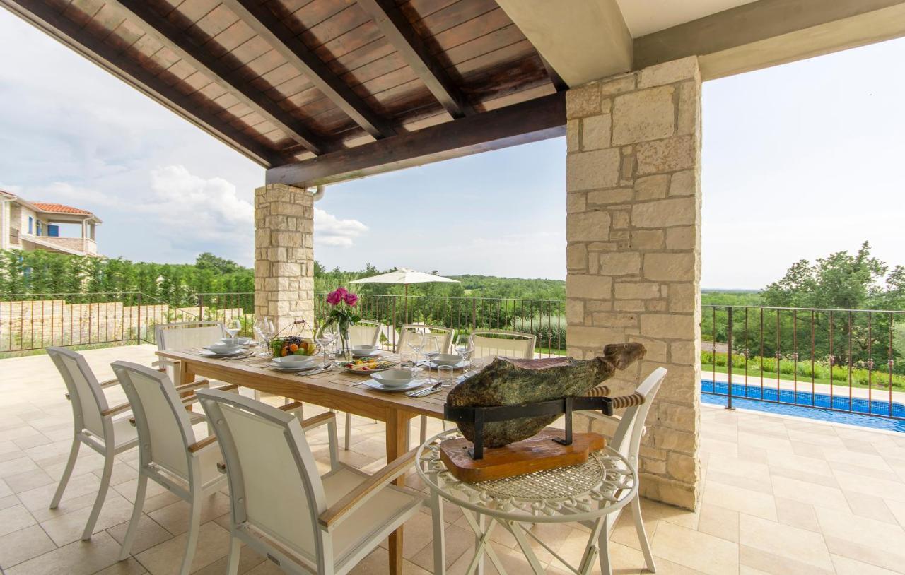 Villa Sterpazzi - Near Porec With Sea View, Private Jacuzzi, Sauna And Pool Višnjan エクステリア 写真
